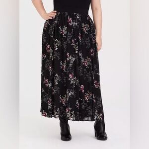 Torrid Black Floral Chiffon Maxi Skirt Size 3